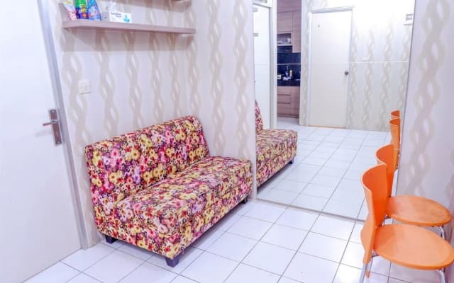 Warm Cozy Menteng Square Apartment - photo 5