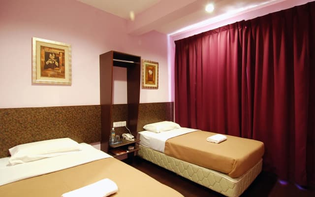 Aristo Hotel - photo 5