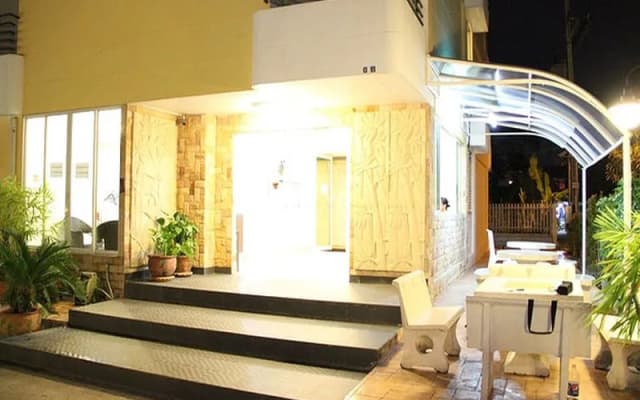 Noble Residence Serviced Apartment - photo 3