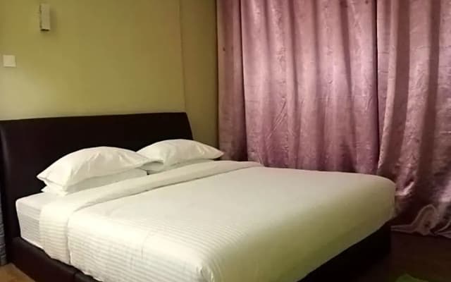 Pine Boutique Batu Gajah - photo 3
