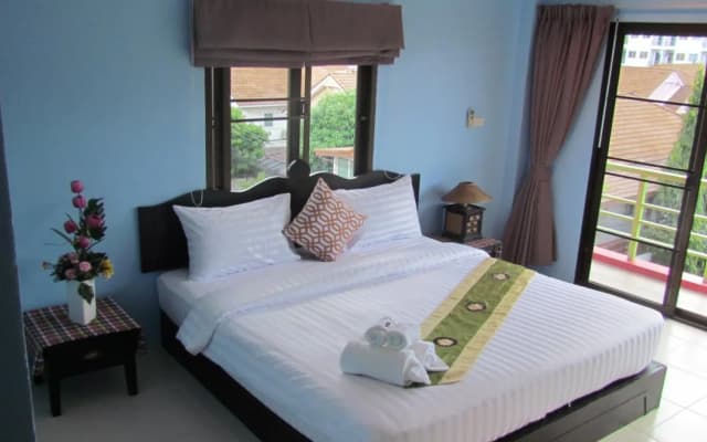 La Piccola Patong - photo 2