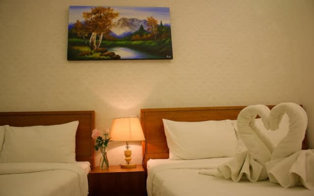 Travellers Nest Hostel - photo 2