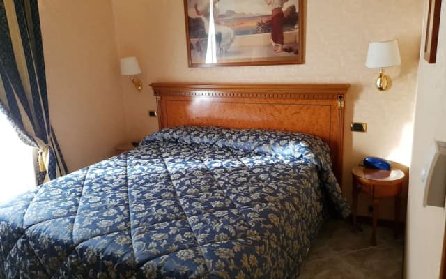 Hotel Amalia Vaticano - photo 4