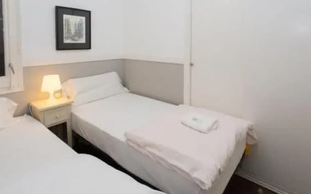 Letsgo Camp Nou Apartment - photo 2
