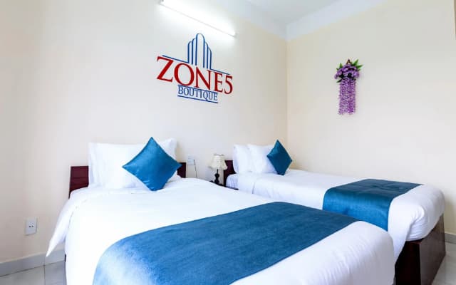 Zone 5 Boutique Hotel - photo 4