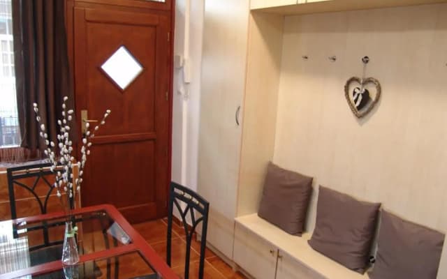 Romantic Centrum Apartman - photo 2
