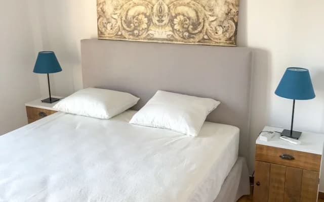 Cute Athens Apartment - photo 4