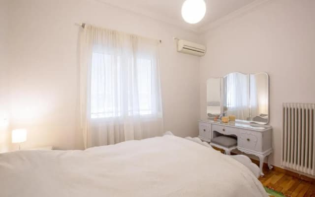 Acropolis Now! 2BR in central Athens - photo 4