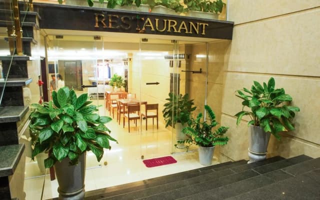 The Pearl Hotel - photo 2