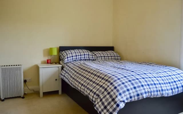 1 Bedroom Flat in Shandon - photo 2