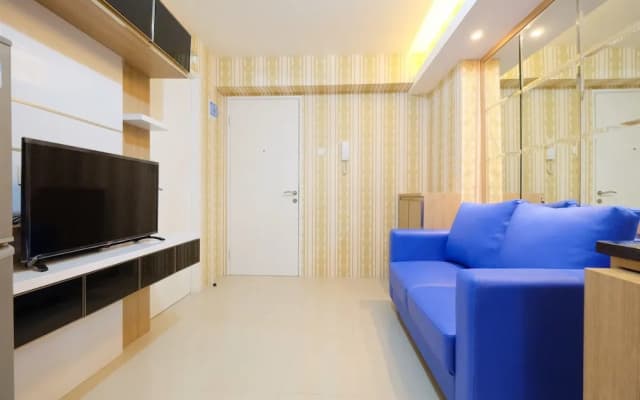Cozy & Affordable Bassura City Apartment - photo 5