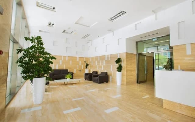 Newly Designed Apartment Walk to the Beach - photo 2