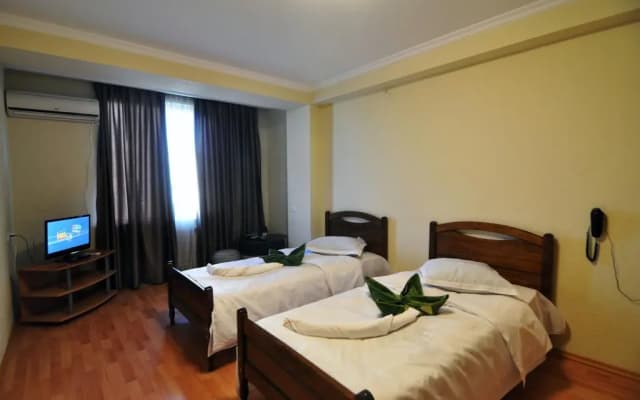 Sun Rise Hotel - photo 4