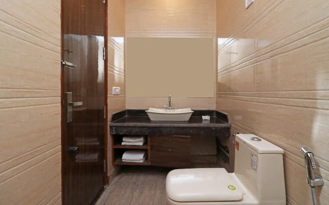 Capital O 11690 M Suites - photo 5
