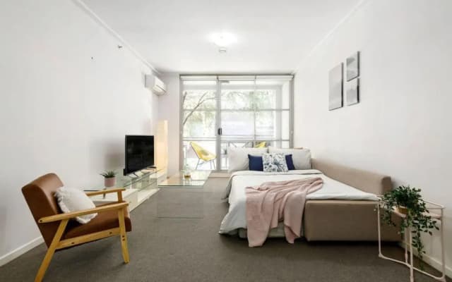 A Modern & Cozy Studio Next to Darling Harbour - photo 5