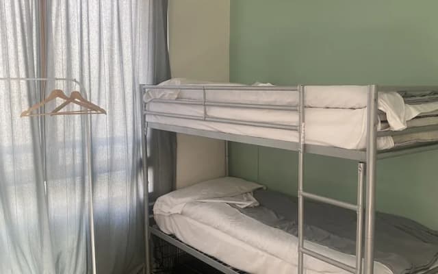 MR Hostel - photo 2