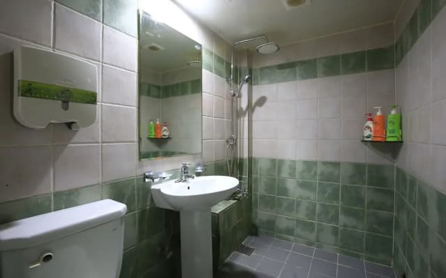 2U Motel - photo 4