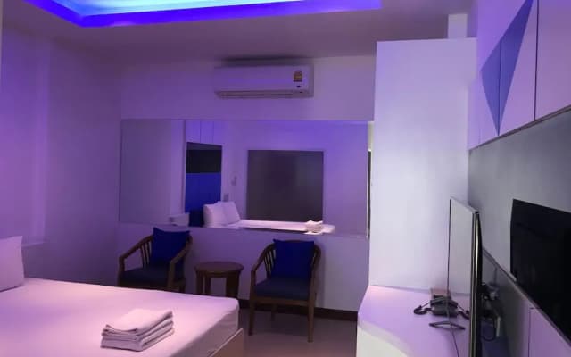 Picasso Hotel 24 Inn - photo 4
