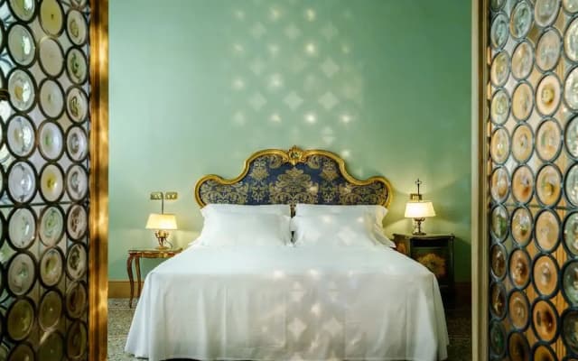 Hotel Locarno - photo 3