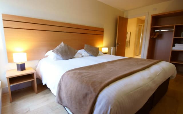 Lodge Drive Apartments - photo 4