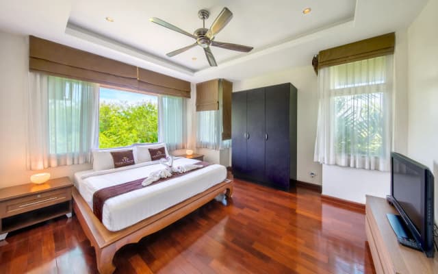 PARADISE Pool Villa Pattaya in Tropicana Village - photo 2