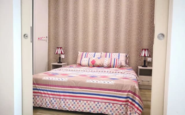 Octagon 21 Guest House - photo 4