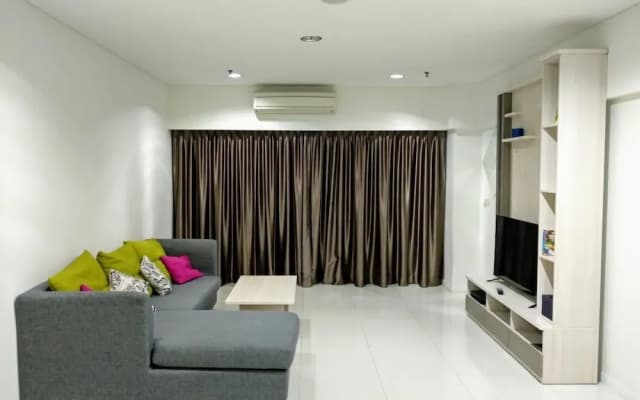 Twin Towers Dorms - photo 5