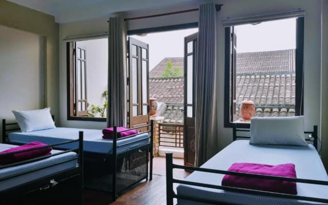 Long Life Hotel - photo 2