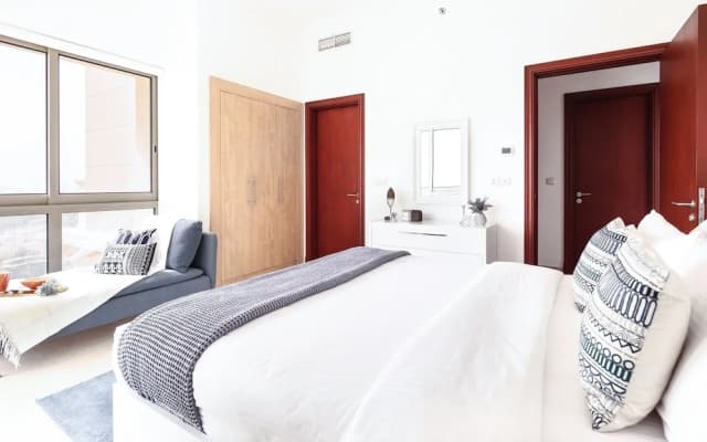 Stylish + Cozy 1BR in Sports City - photo 4