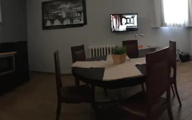 Caracalla Room Rental - photo 3