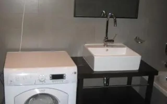 Luxury Downtown Apartments - photo 5