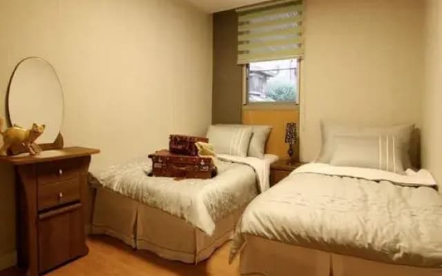 BNB Chungdam Female Only - photo 2
