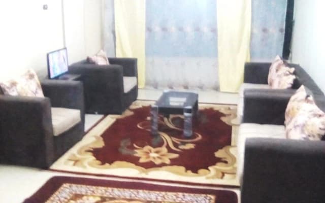 Luxury Three Bedroom Apartment - photo 4