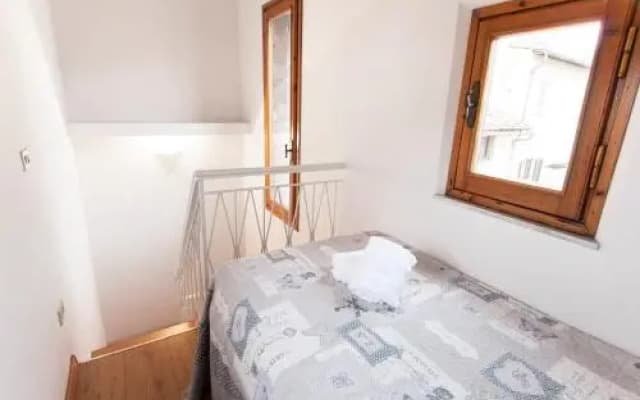 Riverside Apartment in Florence - photo 2