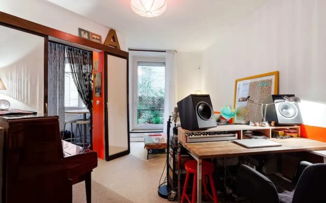 Charming Apartment Located at the Foot of the Sacred Heart - photo 3
