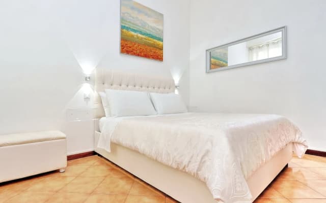 Chic Modern Apartment - photo 5