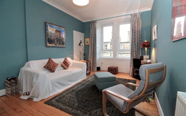 Bright, Spacious Flat For 2 in Edinburgh - photo 5