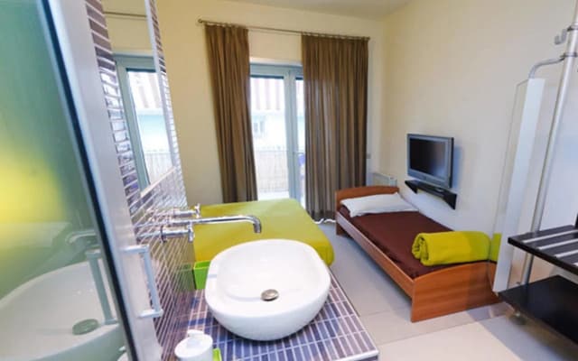 Moai Home - photo 2