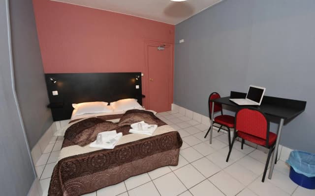 Hotel De La Poste - photo 5