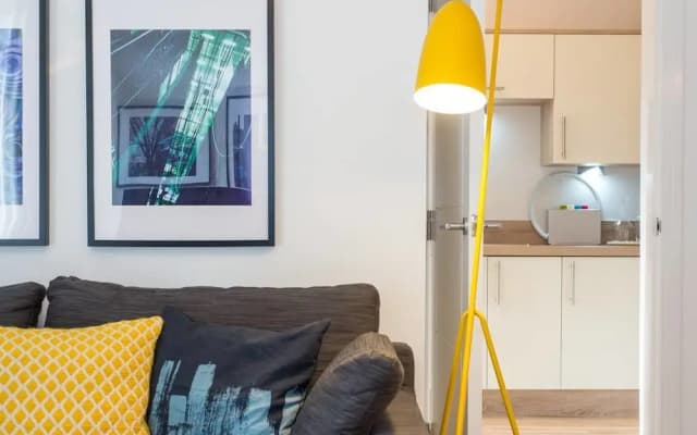 Luxury City Apartment - photo 5