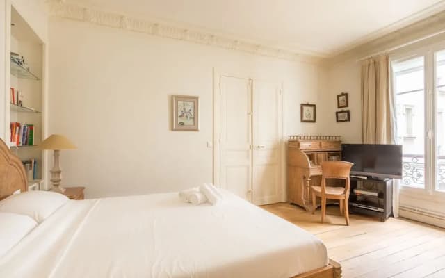 Ambassador Hideaway - photo 3