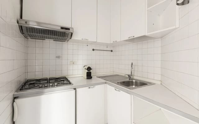 On Via Mecenate Apt 5 - photo 5