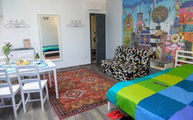 BPM - Colorful Apt at National Museum - photo 2