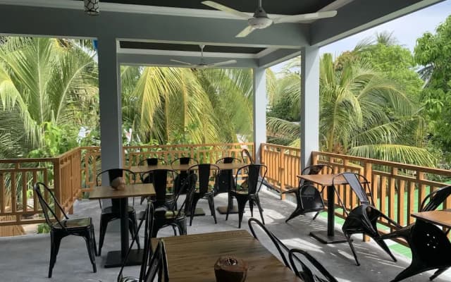 Rihiveli Inn Guest House - photo 3
