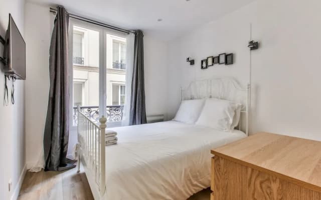 17 - Luxury Parisian Flat Montorgueil 2 - photo 4