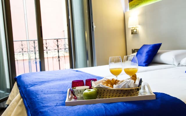 Hostal Prado - photo 3