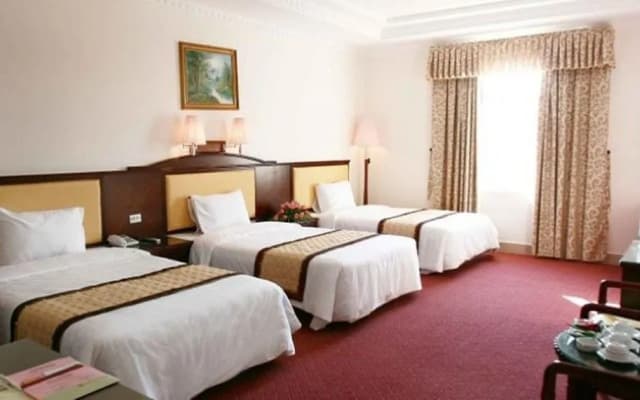 Vietnam Trade Union Hotel in Halong - photo 4