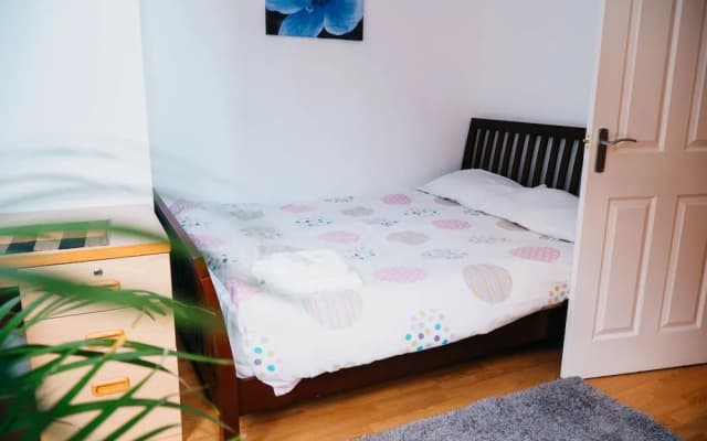 B83 Grove Street Apartments - photo 3