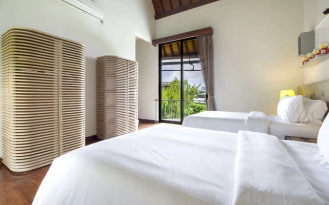 Luxury Villa in Bali near Beach, Bali Villa 2003 - photo 2
