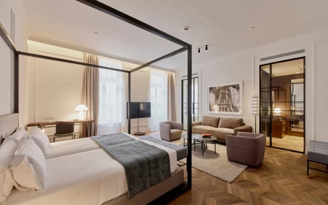 Kozmo Hotel Suites & Spa - Small Luxury Hotels of the World - photo 5